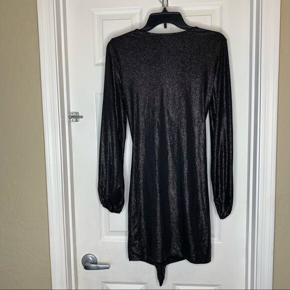 YOINS Black Metallic Wrap Dress Size Small - Picture 10 of 10